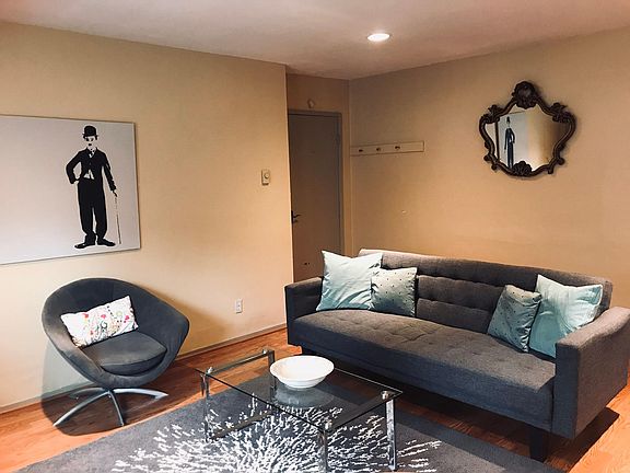 3rd image of 745 Cowper St #3