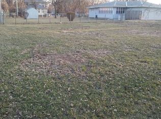 1212 Elm St, Springfield, SD 57062