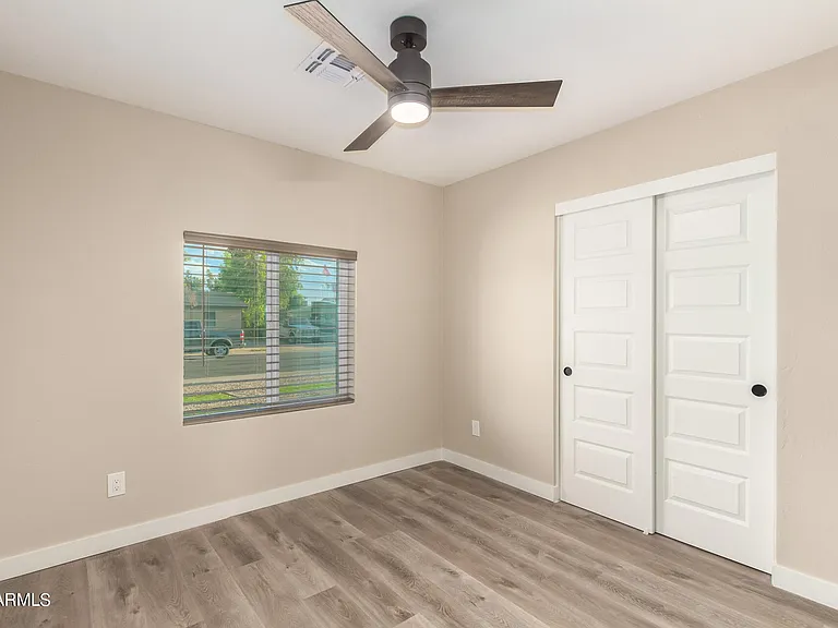 1602 W Rockwood Dr — Photo 29