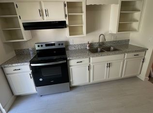 514 N Locust St, Visalia, CA 93291