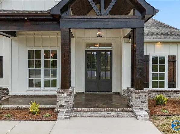 21 Bethel Crest Cir, Hartselle, AL 35640