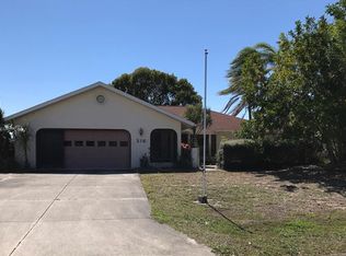 216 Mark Twain Ln, Rotonda West, FL 33947