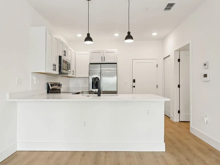 The Milk Stacks: Boutique Luxury Living in Downtown Orlando's Milk District — Photo 53