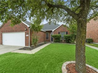 10417 Augusta Ln, Rowlett, TX 75089