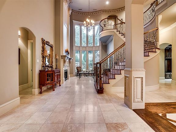 3rd image of 520 Spicewood Ct