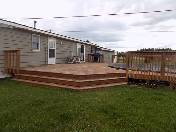 3rd image of 14706 Shaner Ave NE