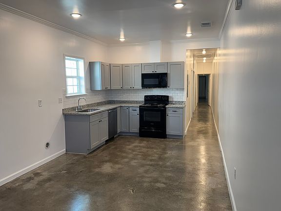 2nd image of 3638 4th St