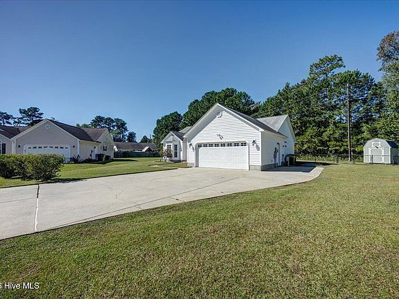 4th image of 105 Summer Lane