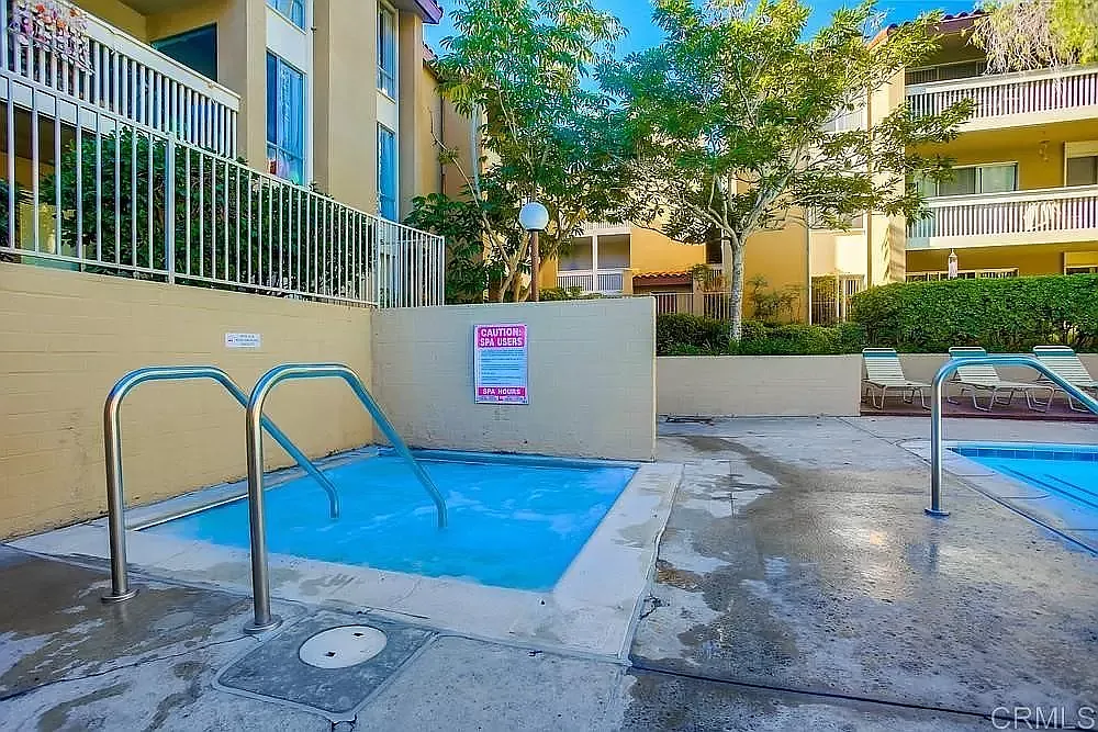 1 bed, 653 sqft, $2,699 — Photo 3