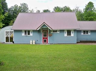 24 Sunrise Cir, Hermon, NY 13652
