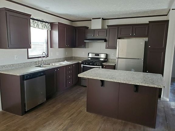 5th image of 13 Malibu Dr #348