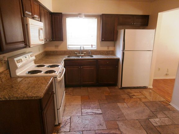 3rd image of 6179 Sparling Hills Cir