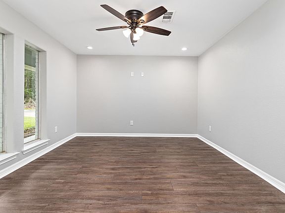 4th image of 13325 Inwood Dr