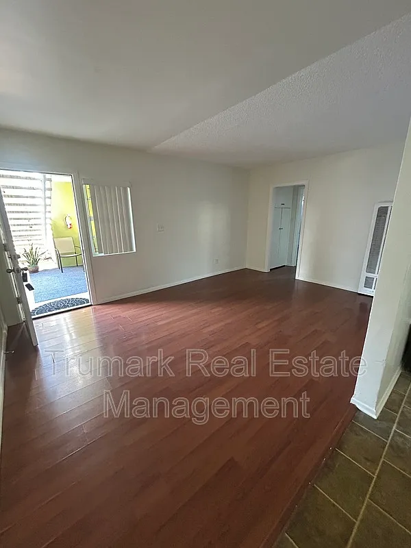 1 bed, 1.0 bath, $1,700 — Photo 1
