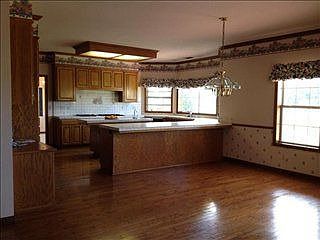 3rd image of 4131 Saint Andrews Dr