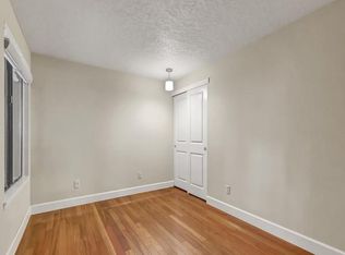 7987 SW Skyhar Dr, Portland, OR 97223