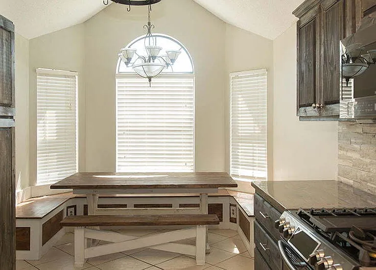 1066 Windmill Dr — Photo 12