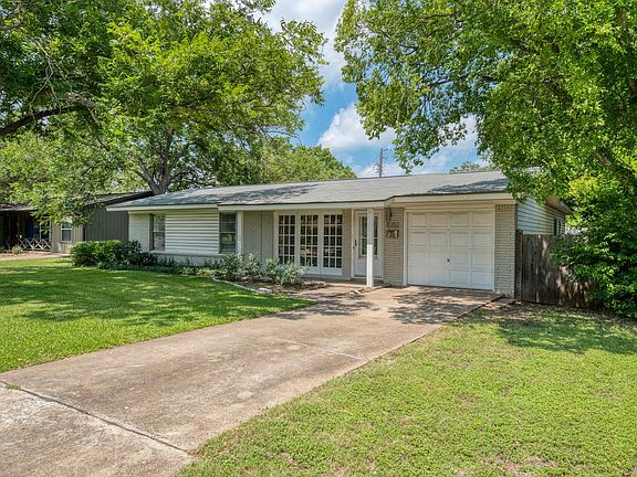 3rd image of 8202 Polar Dr