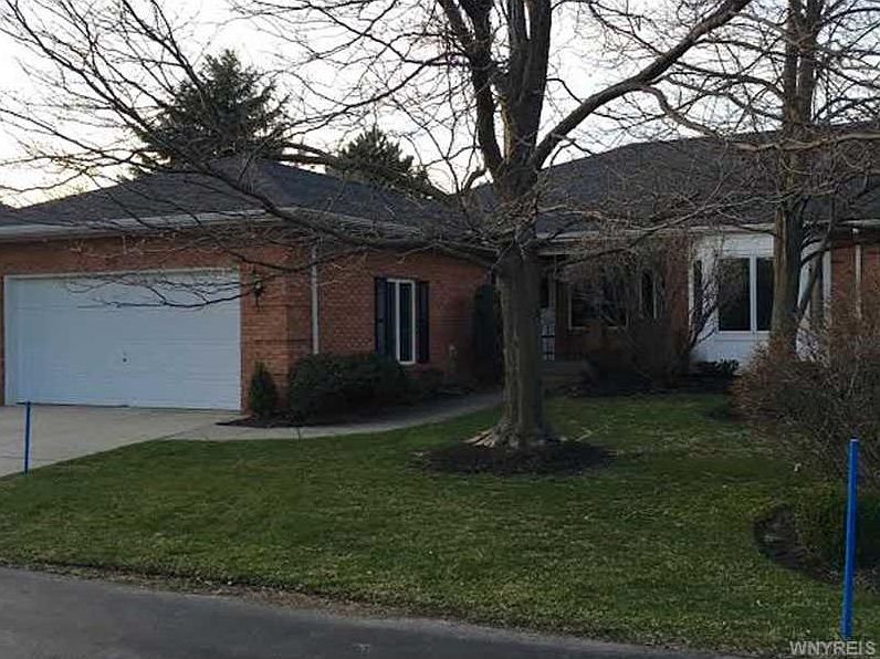 1st image of 34 Hampton Hill Dr
