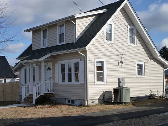1st image of 205 Hagan St