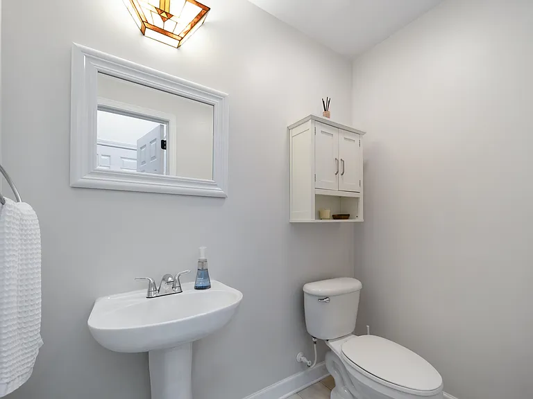 935 Hawthorne Bridge Ct — Photo 31
