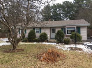 30 Arbutus Dr, Queensbury, NY 12804
