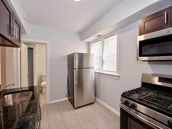 5th image of 6108 S Eberhart Ave