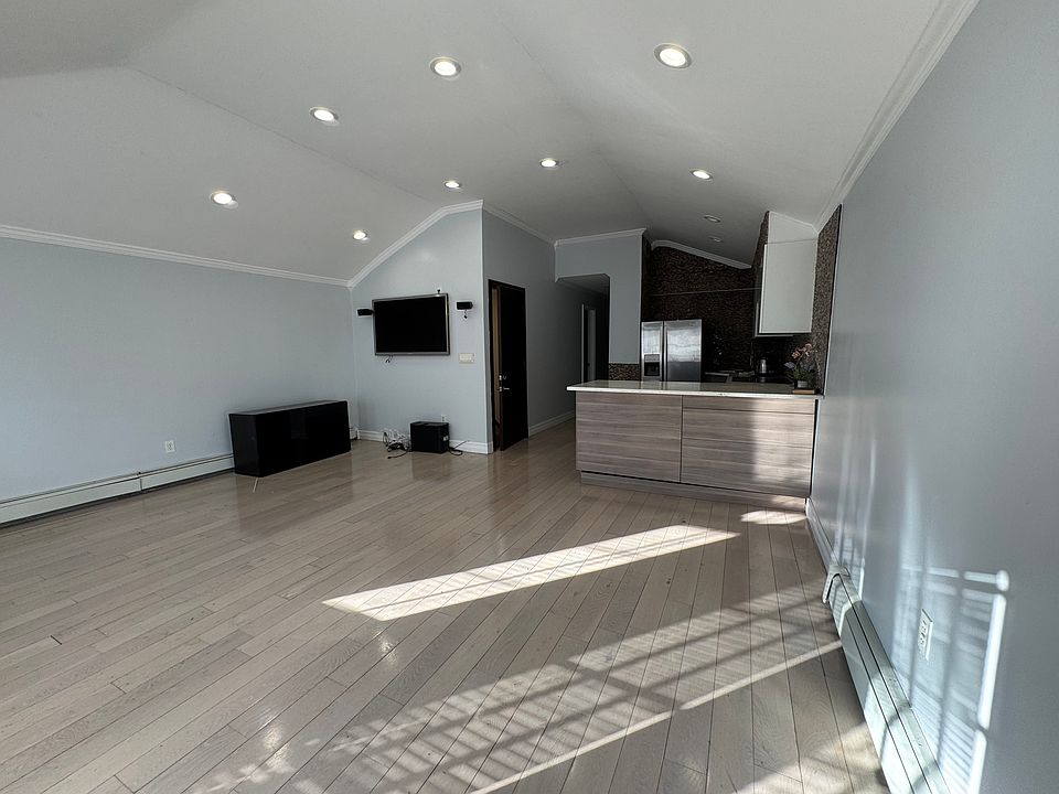 1st image of 8747 Kingston Pl Floor 2