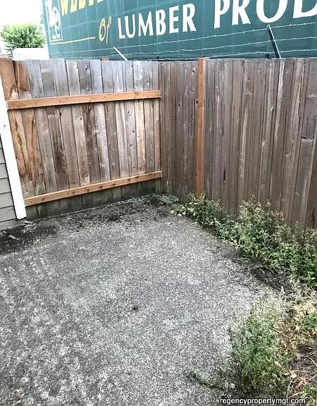 19212 SE River Rd #4 — Photo 10