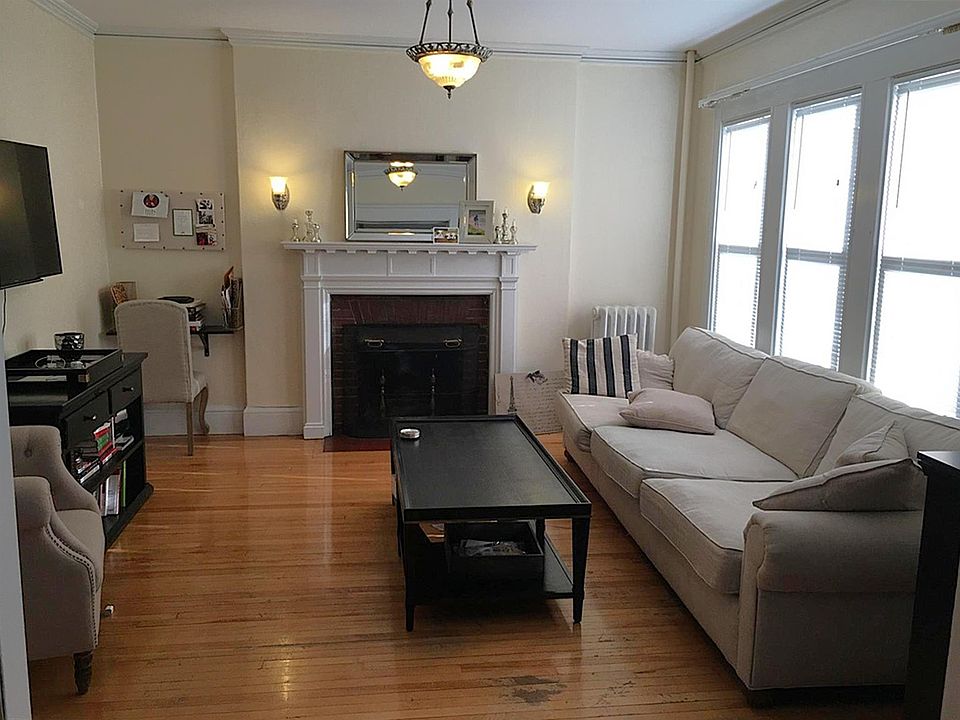 1st image of 82 Prescott St #2