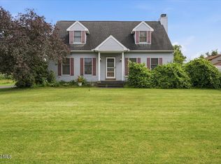 52 Haswell Road, Colonie, NY 12189