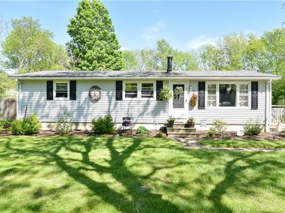 82 Sweet Ln, North Kingstown, RI, 02852