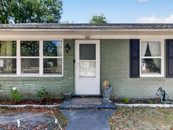 307 Thompson St, Walterboro, SC 29488