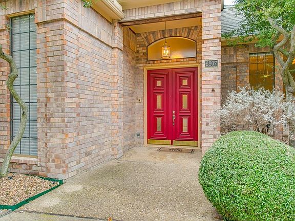 3rd image of 6807 Rocky Top Cir
