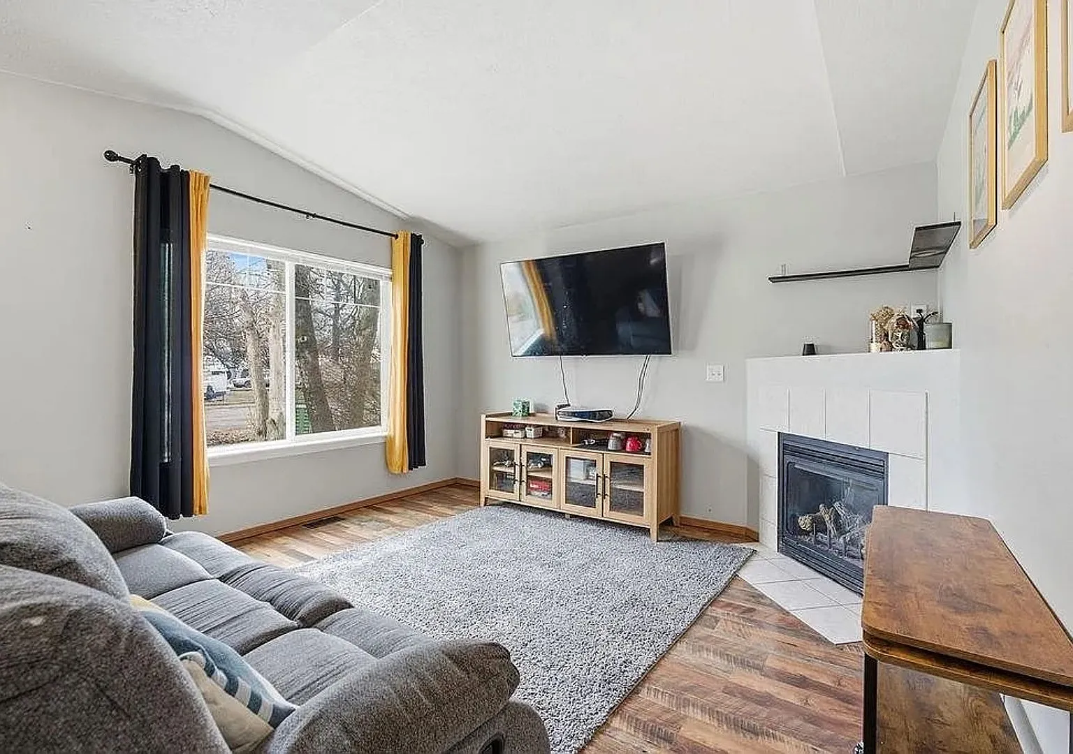 Charming 3 Bed, 1 Bath House in Airway Heights! — Photo 3