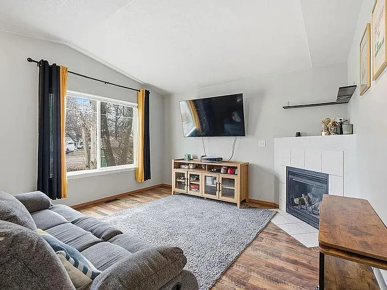 13920 W 12th Ave — Photo 3