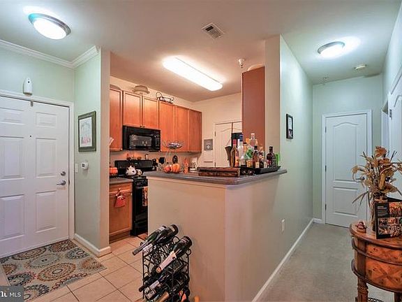 2nd image of 205 Meeting House Station Sq APT 301