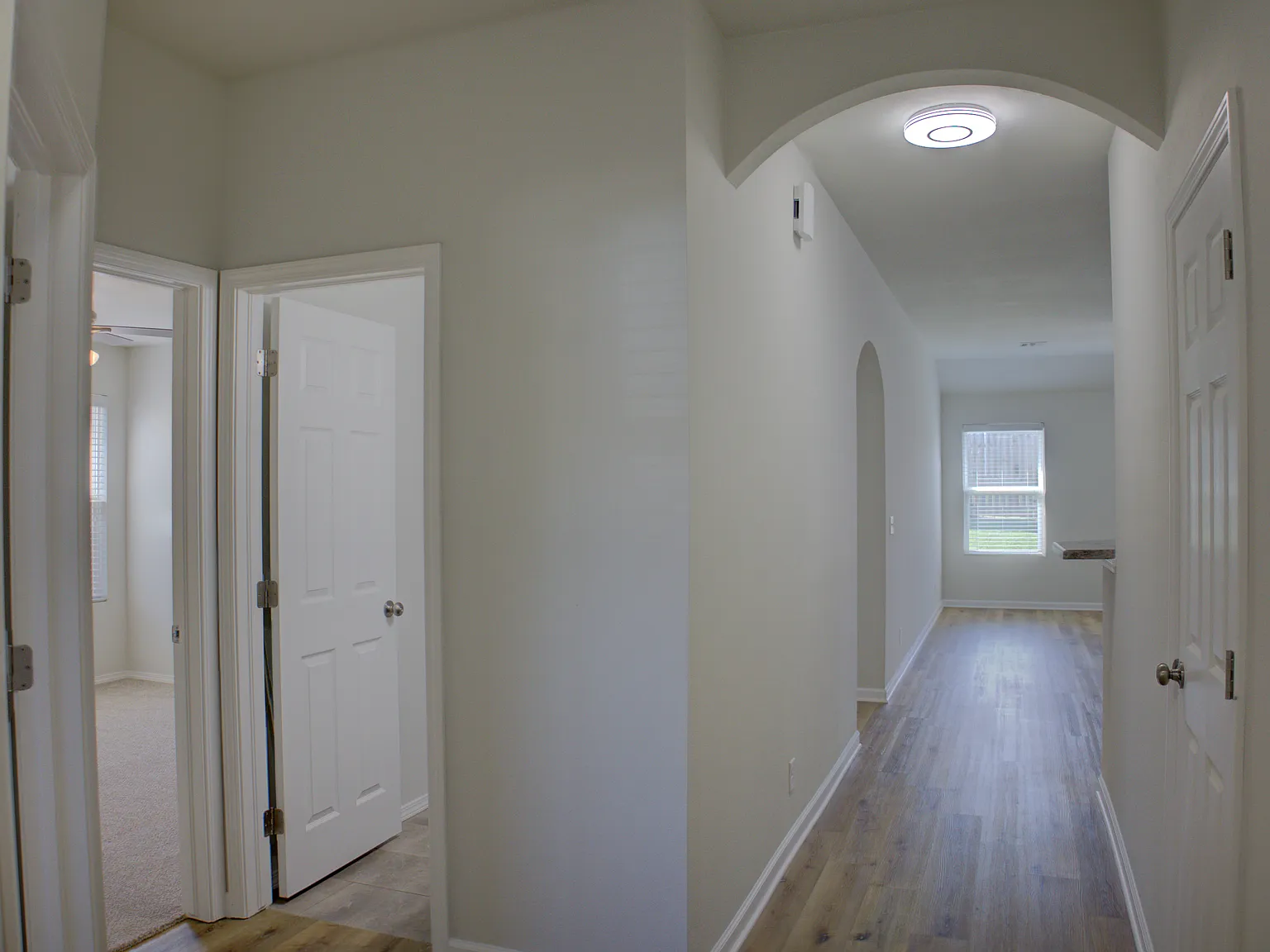 3 bed, 1488 sqft, $1,900 — Photo 3
