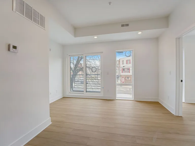 Nova Commons - 4200 Landcaster Ave — Photo 25