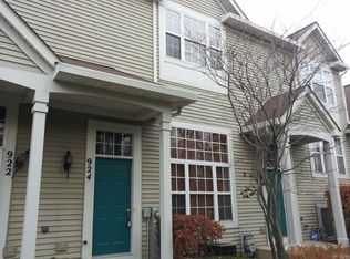 924 S Darla Ct, Waukegan, IL 60085