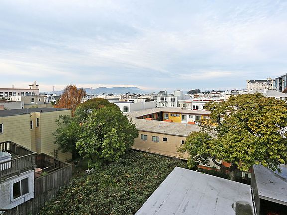 5th image of 1538 Green St APT 4