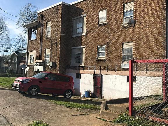 3rd image of 253 Cecil Ave
