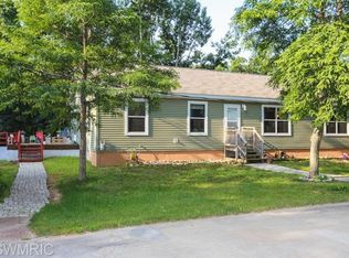 2960 E 96th St, Newaygo, MI 49337
