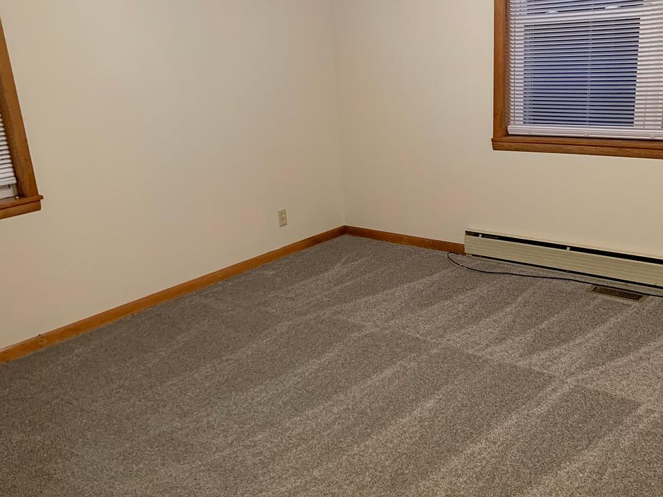 15x13 bedroom