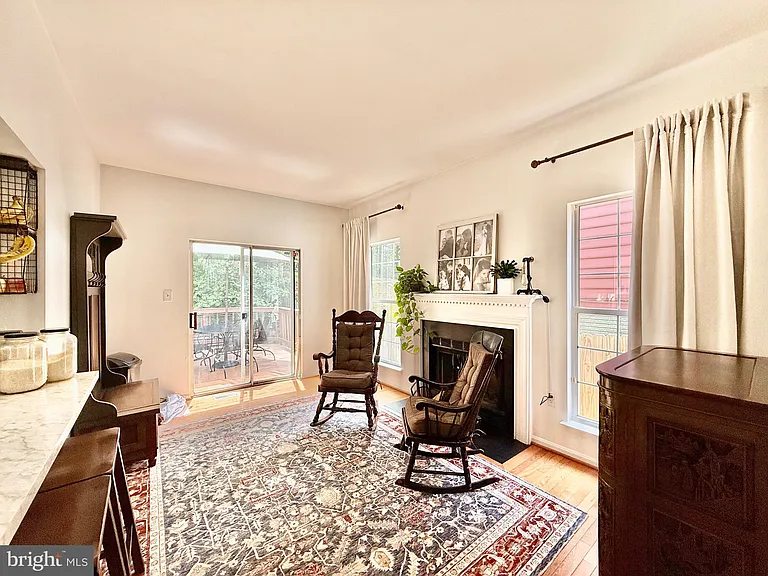 8 Woodmont Ct — Photo 8