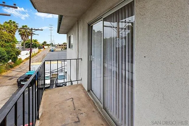 4885 Cole Street — Photo 4