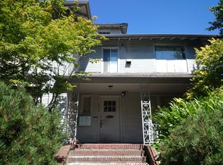 1156 10th Ave E, Seattle, WA 98102
