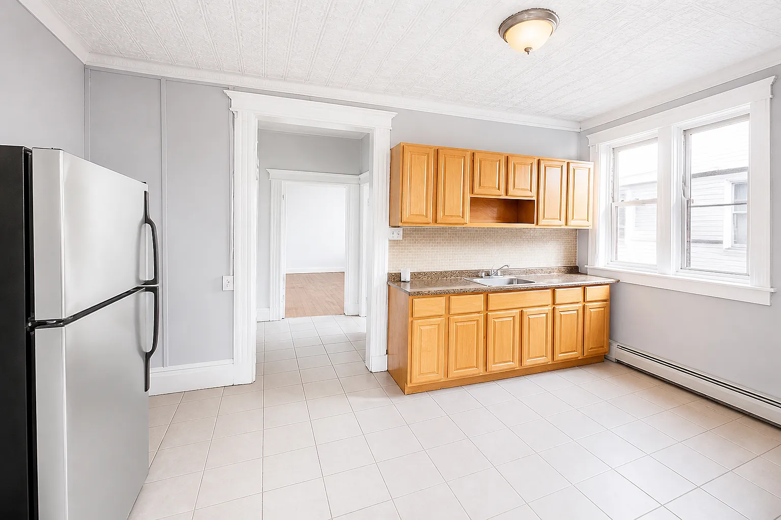 3 bed, $2,300 — Photo 3
