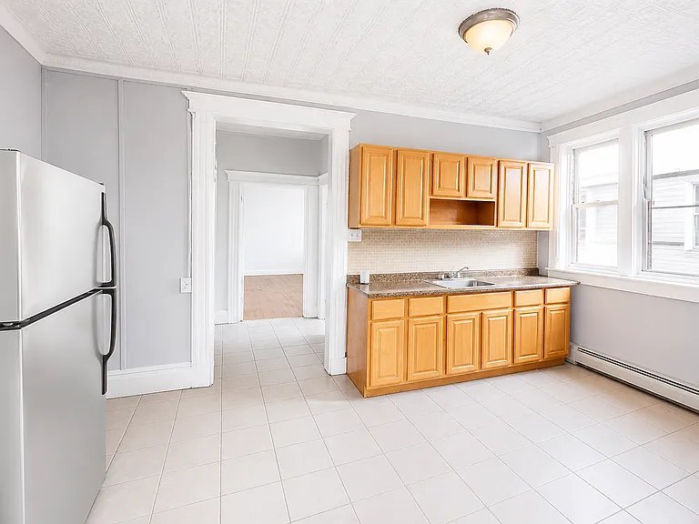 9 Grant Ave #3L1 — Photo 3