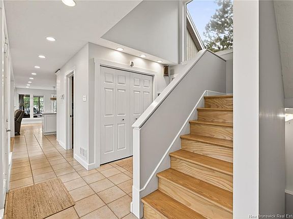 4th image of 19 Crescent Rd